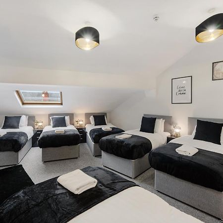 Anfield Cosy Stays - Air Host & Stay - Sleeps 14 ลิเวอร์พูล ภายนอก รูปภาพ